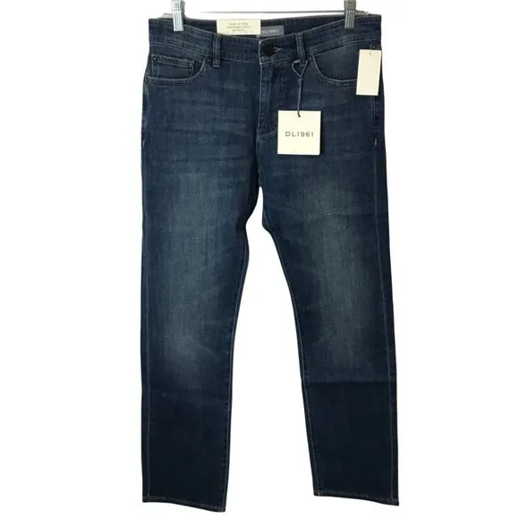 DL1961 Men's Avery Modern Straight Jeans (Size 30x32)
          
      NWT