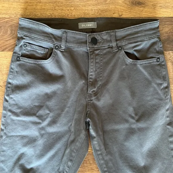 DL1961 Jeans Pants Slim Straight Russell Pants Size 30