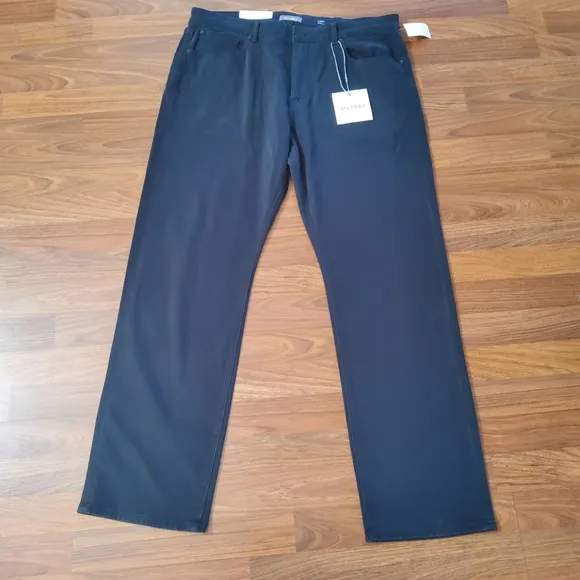 DL1961 Avery Modern Straight Leg Denim Jeans Size 38 Navy Blue
          
      NWT