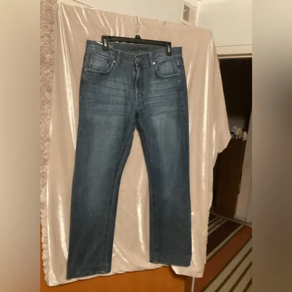 DL 1961 Vince Straight jeans