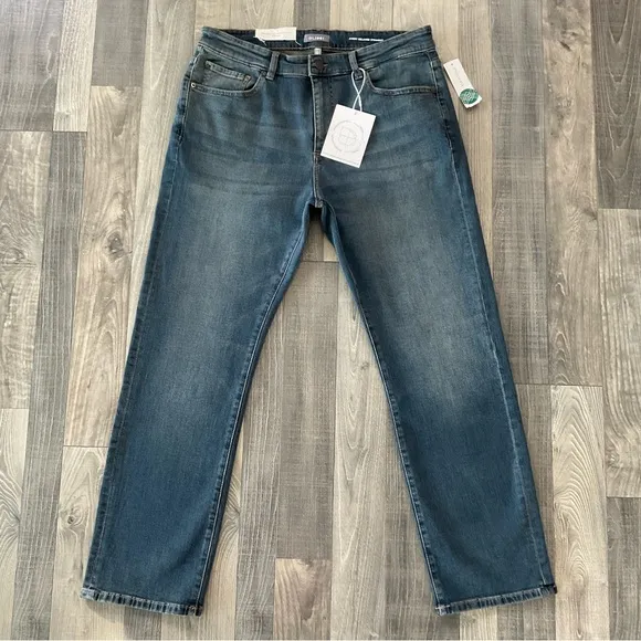 34x30 NWT DL1961 Avery Relaxed Straight Jeans 
Stretch 
# 1062830
Blue
          
      NWT