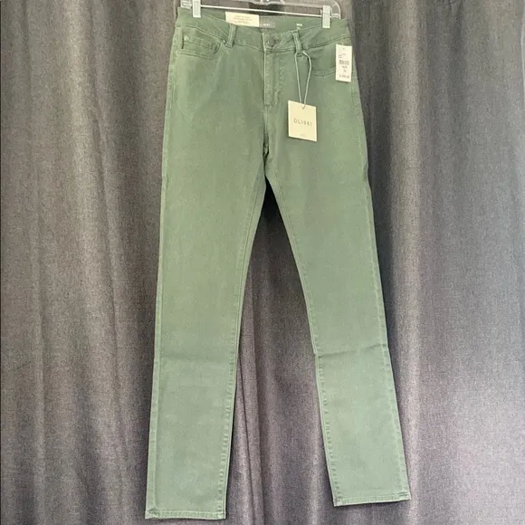 DL1961 Forest Green Denim
              
      NWT