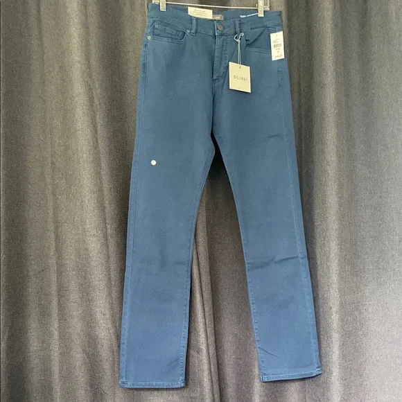DL1961 Blue Ironclad Jeans
              
      NWT