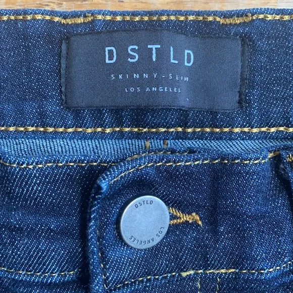 NWOT DSTLD Dark Blue Skinny Slim Jeans 33 x 32