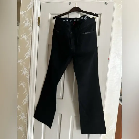 Earnest Sewn Ace Fit Black Jeans size 40 x 32.
