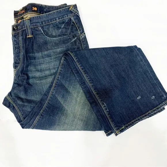 ED HARDY BY CHRISTAIN MEN DARK WASH BUTTON FLY DISTRESSED DENIM