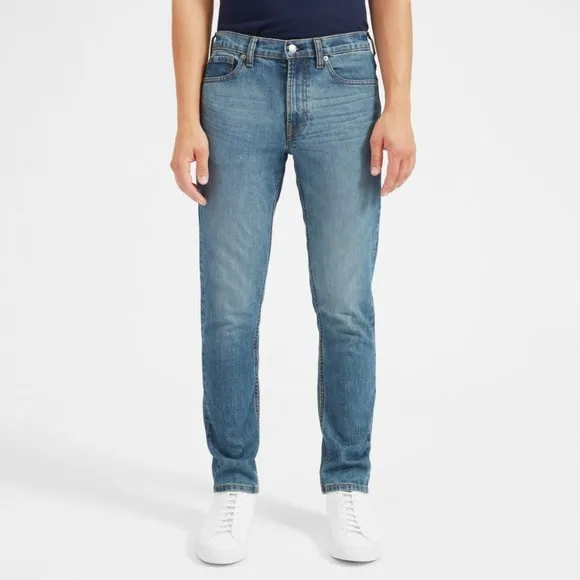 NWT Everlane The Slim Fit Jean size 28x32
          
      NWT