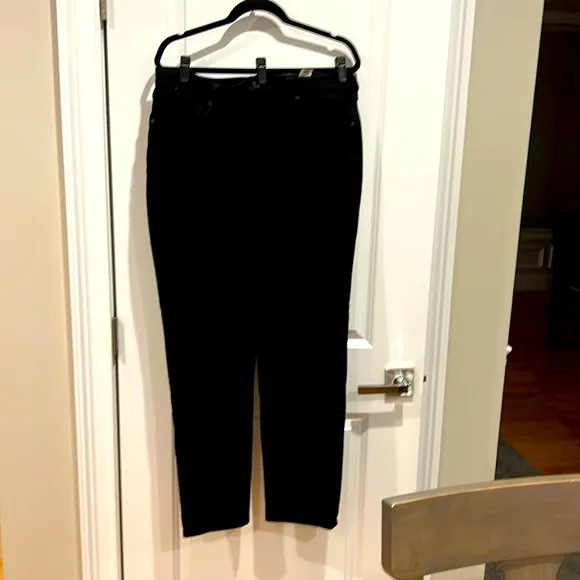 Everlane Relaxed Straight Fit Jeans