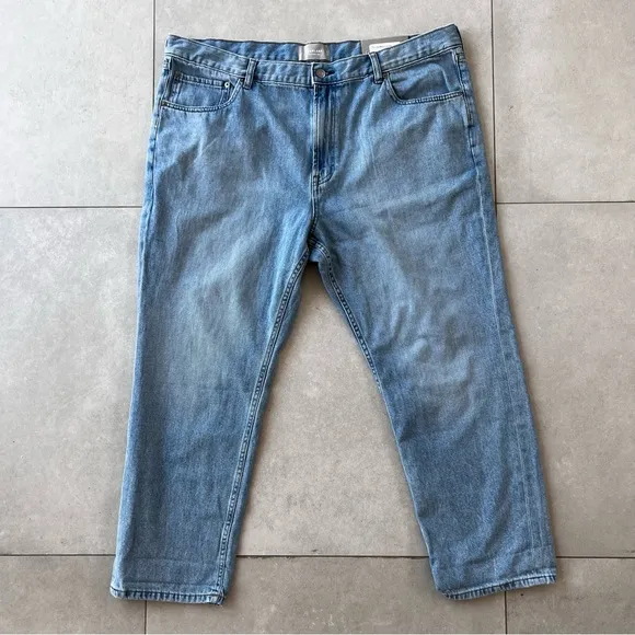 Everlane Men’s The Summer Jean in Tapered Fit 100% Cotton No Stretch 40W 28L
          
      NWT
