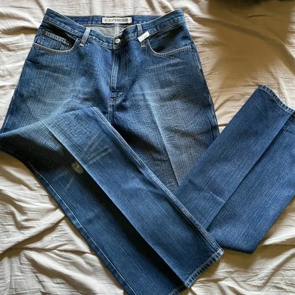 Express Vintage Precision Fit Jeans Straight Leg Faded Heavy Starch Crease 34x32