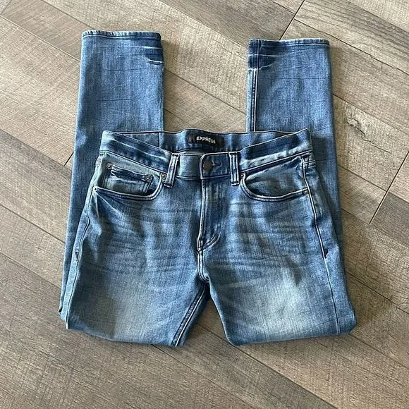 Express Men’s 4-Way Stretch, Slim-Fit, Tapered Jeans. Size 31x30.