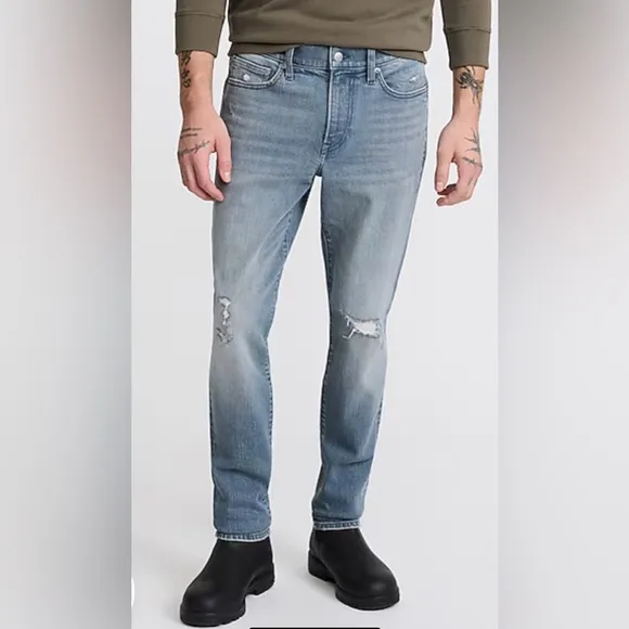 Express Men's NWT Skinny Medium Wash Ripped Stretch Jeans  Size 32x32
              
      NWT