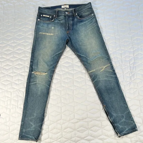 👖FEAR OF GOD ESSENTIALS OG DISTRESSED ZIPPER DENIM JEANS👖