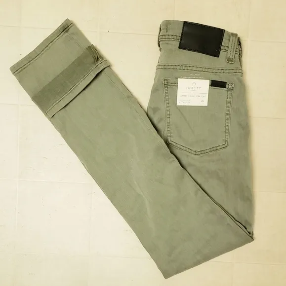 NWT 28 Fidelity "Jimmy" stretch jeans from Nordstrom
          
      NWT