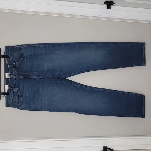 Flint and Tinder Tapered Fit NWT New Denim Jeans 32x3e
          
      NWT