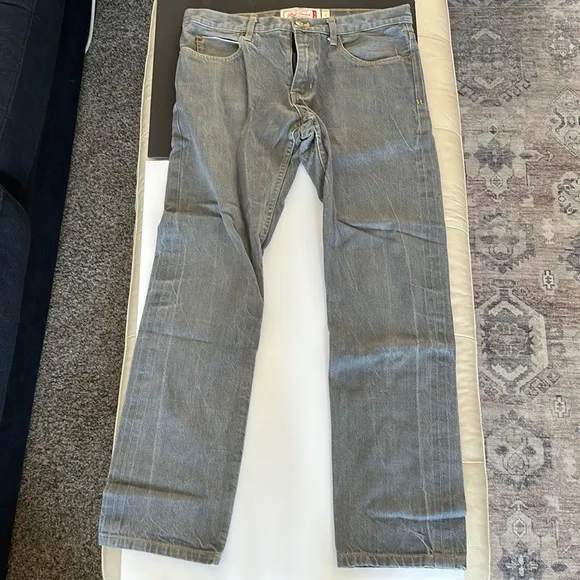 Flint and Tinder salvaged denim slim fit jeans size 34