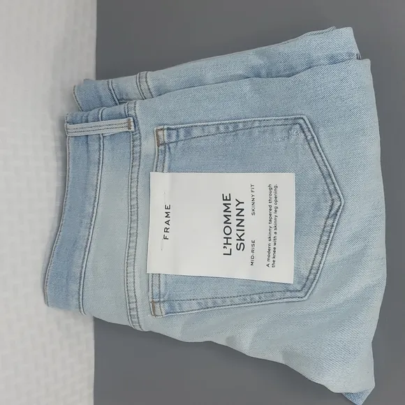 FRAME L'Homme skinny fit jeans Size 31 New With Tags
          
      NWT