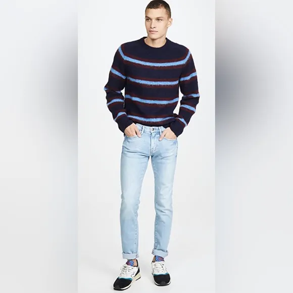 Frame Distressed L’Homme Slim Jeans
          
      NWT