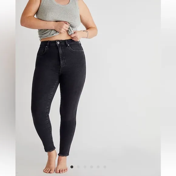 Free People We the Free Black Raw High-Rise Jegging