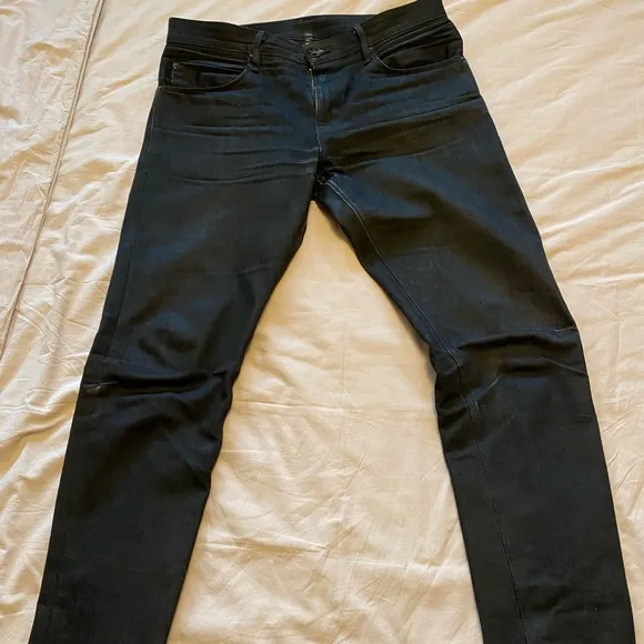 Freenote Avila Slim Taper black raw selvedge jeans