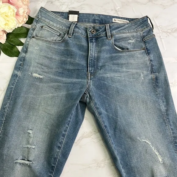 NWT G-Star Restored Denim Vintage Ripped Sky Bootcut Skinny Jeans Size 30
          
      NWT