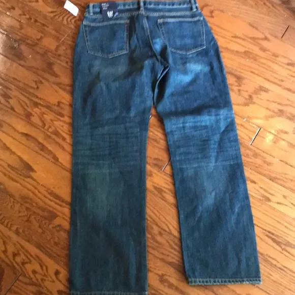 NWT Men’s 33 / 32 Gap Straight Denim Jean👖❤️
          
      NWT