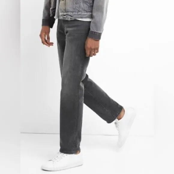 (Gap) Skinny jeans with Gapflex
          
      NWT
