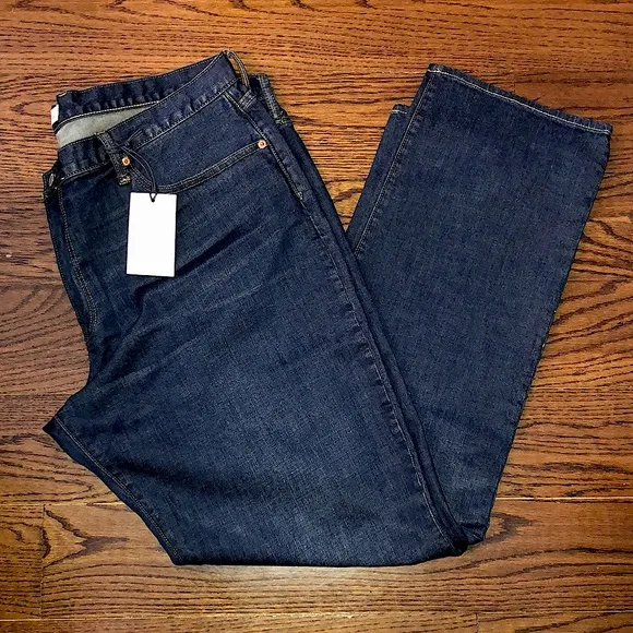 GAP Mens Dark Wash Denim Jeans 42x34 NWT
          
      Boutique