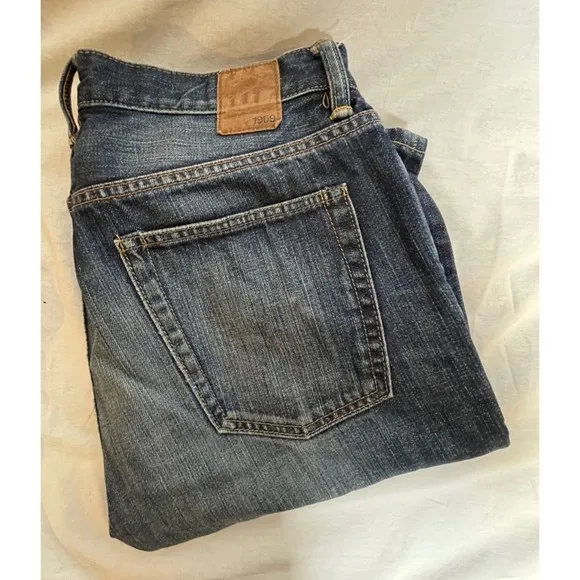 GAP Men's Blue Jeans 1969 Standard Size 31/30 Faded Distressed