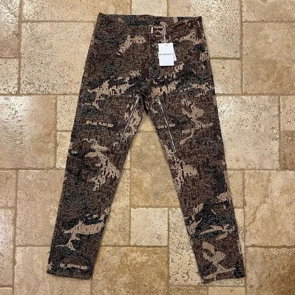 Givenchy x Matthew Williams 
Boro Brown Camo Distressed Denim
          
      NWT