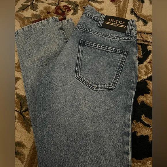 Mens Gucci jeans size 30 washed denim jeans
          
      NWT