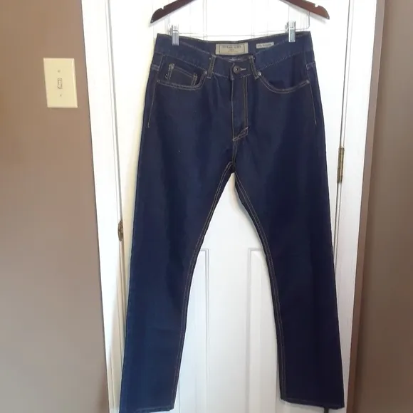 NWOT 32X32 GUESS MENS JEANS SLIM STRAIGHT