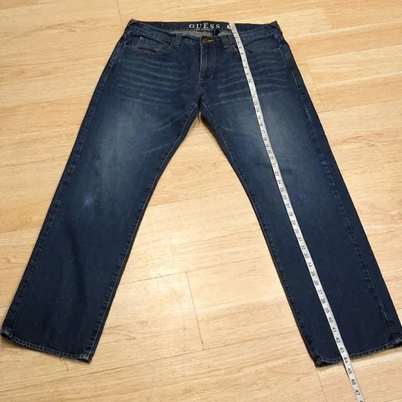 GUESS JEANS 👖