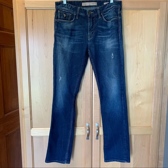 Guess Slim Straight Distressed Jeans 32x32