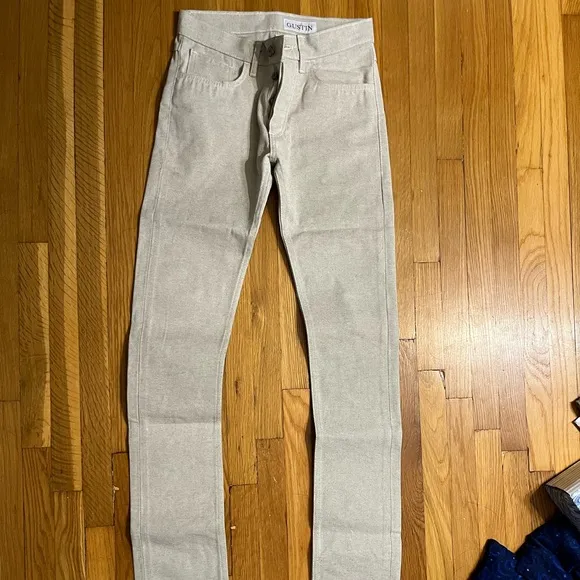 Gustin 30” skinny #99 cone salt & pepper canvas- size up!
          
      NWT