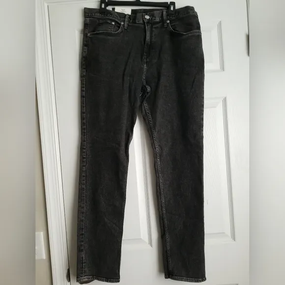 NWT H&M Men's Slim Fit Jeans
          
      NWT