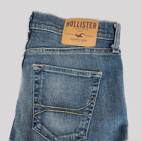 Hollister men’s Slim Straight jeans