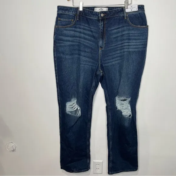 NWT Hollister curvy high rise dad Jeans size 35 x 33
          
      NWT
