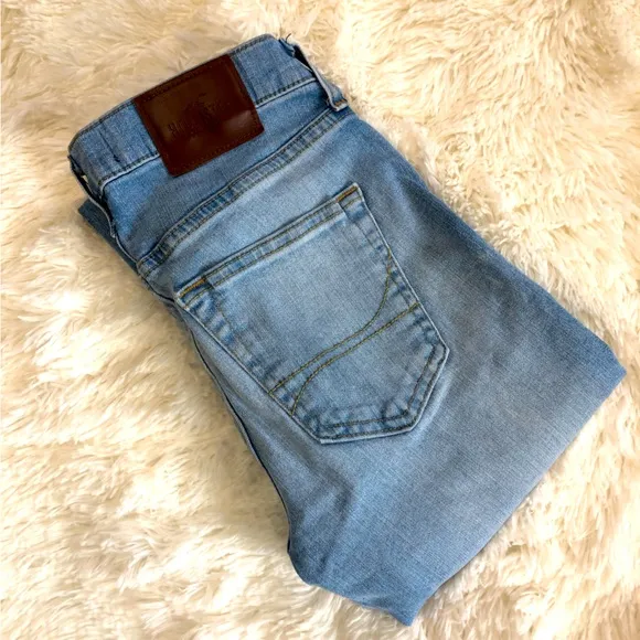 Hollister Epic Flex Skinny Light Blue Denim Jeans Sz. 26x30