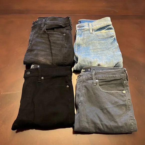 Hollister 4 jeans bundle