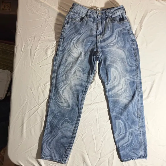 Hollister Blue Swirl Women’s Relaxed Jeans
