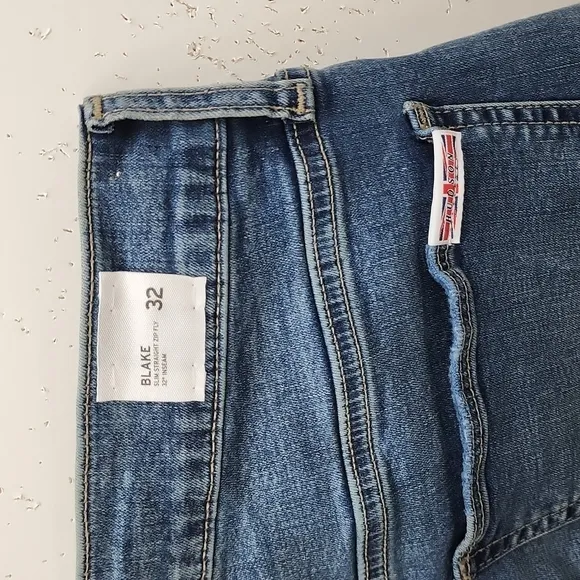 HUDSON BLAKE BLUE JEANS
          
      NWT