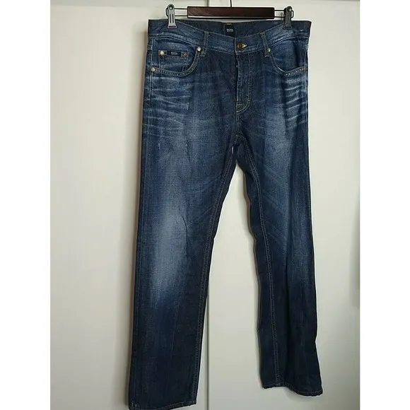 Hugo Boss Men's 35x33 Scout1 Regular Fit Button Fly Distressed Dark Blue Jeans