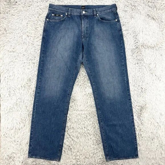 Hugo Boss Jeans Men's 39x34.25 Medium Wash Straight Leg Texas 26015 Preppy