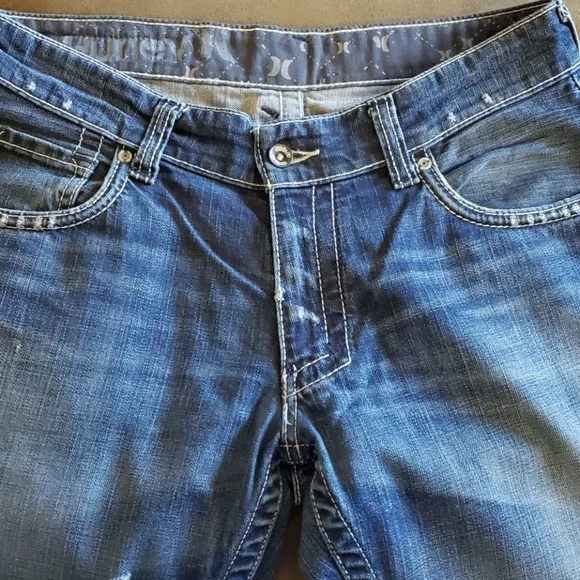 Hurley 31x32 Distressed Jeans