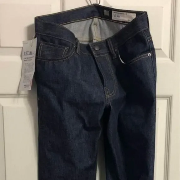 Imogene + Willie Barton Slim Raw Selvedge Denim Jeans
          
      NWT