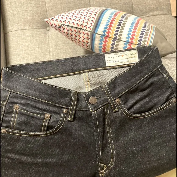 Imogene + Willie Selvedge Raw “Hank” cut denim. NWOT size 27 waist.  Perfect!