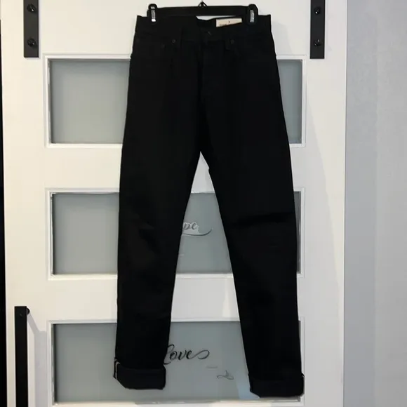 Imogene & Willie Denim barton slim black rigid jp
slim straight leg, NWOT - 28