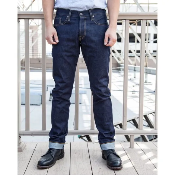 Info:  Imogene and Willie Jeans Barton Slim Dark Straight Leg Mens