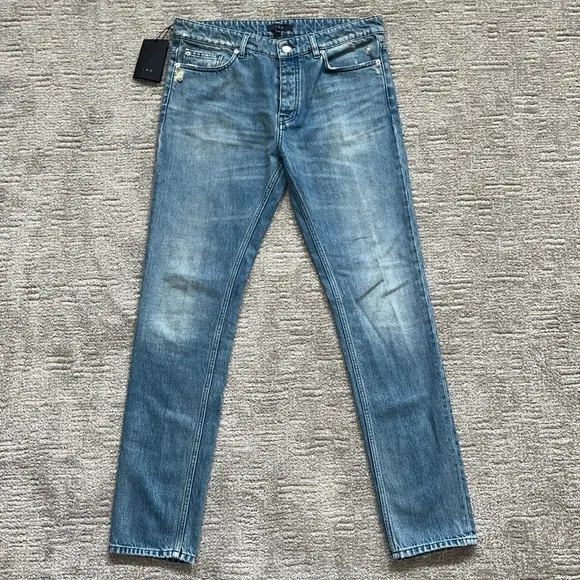 NWT IRO Jimmy-16FW Distressed Jeans Size 33
          
      NWT